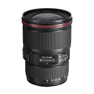 Canon Zooms with diverse types and functions.