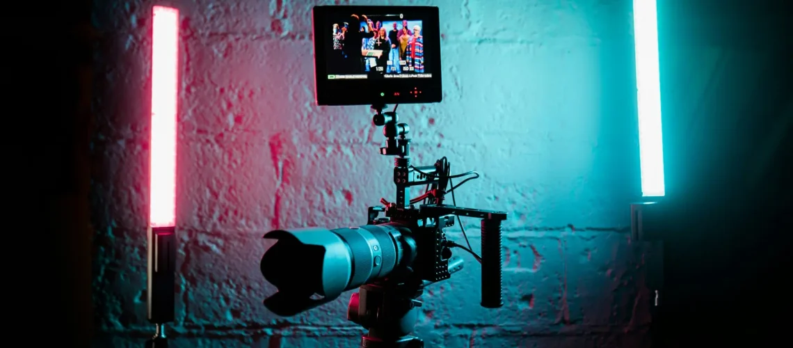 A camera showing the captured scenes in a small screen